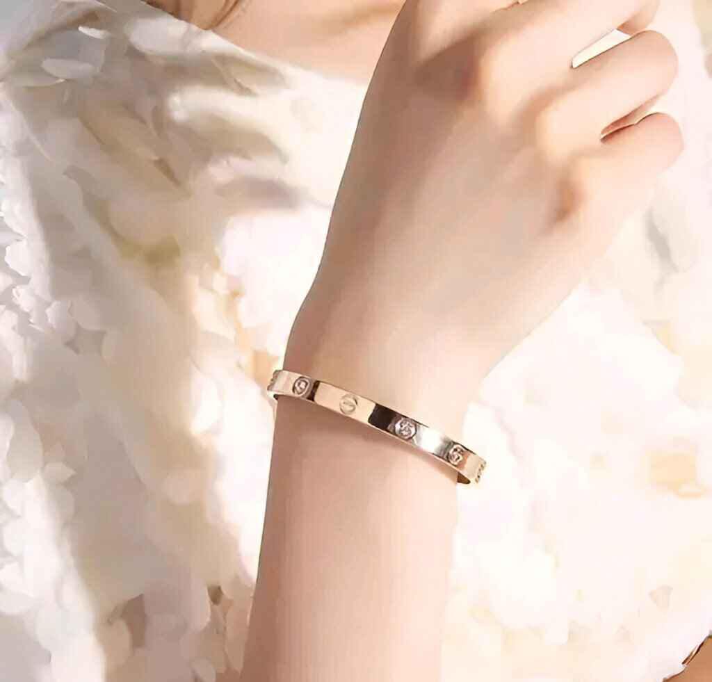 Premium Bracelet with Diamond Accents – Luxury Minimalist Bracelet For Women